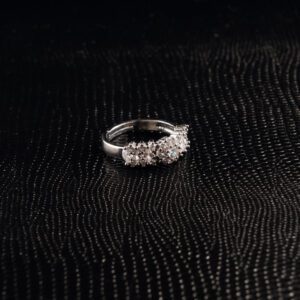 Sparkling Band type AD ring with Crystal