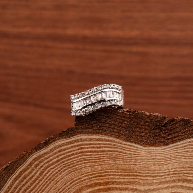 Band Style White Gold ring With Crystals