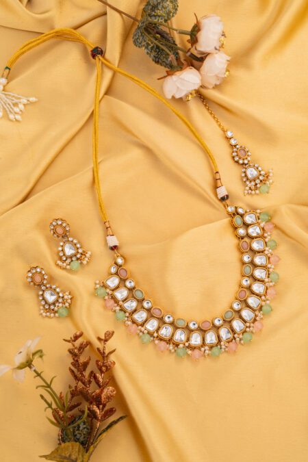 Pastal Beads with Gold polish, Fits with all outfits