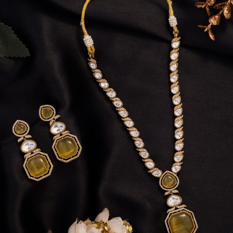 Gold moisanette with AD and Water drop Crystals on Gold polish