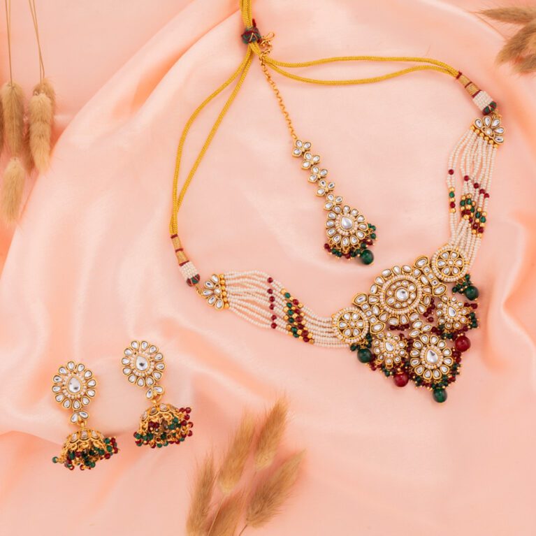 Combination of Red, Green & White beads Chokr Set