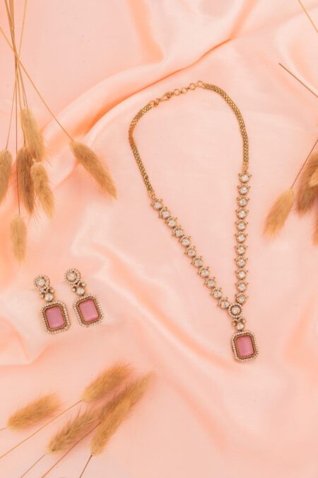 Rose Pink Moisannite on Gold Kundan String Concept