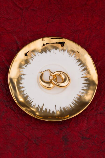 Round and Minimal Gold Earings