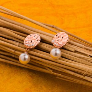 Rose Gold Earings with Pearl drop
