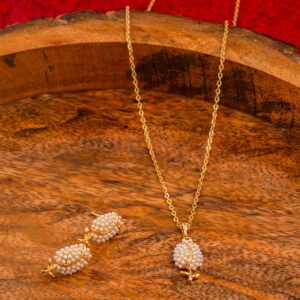 Sober and High Gently Pearl Engraved Gold set