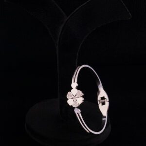AD studded Whitegold Sleek Bracelet